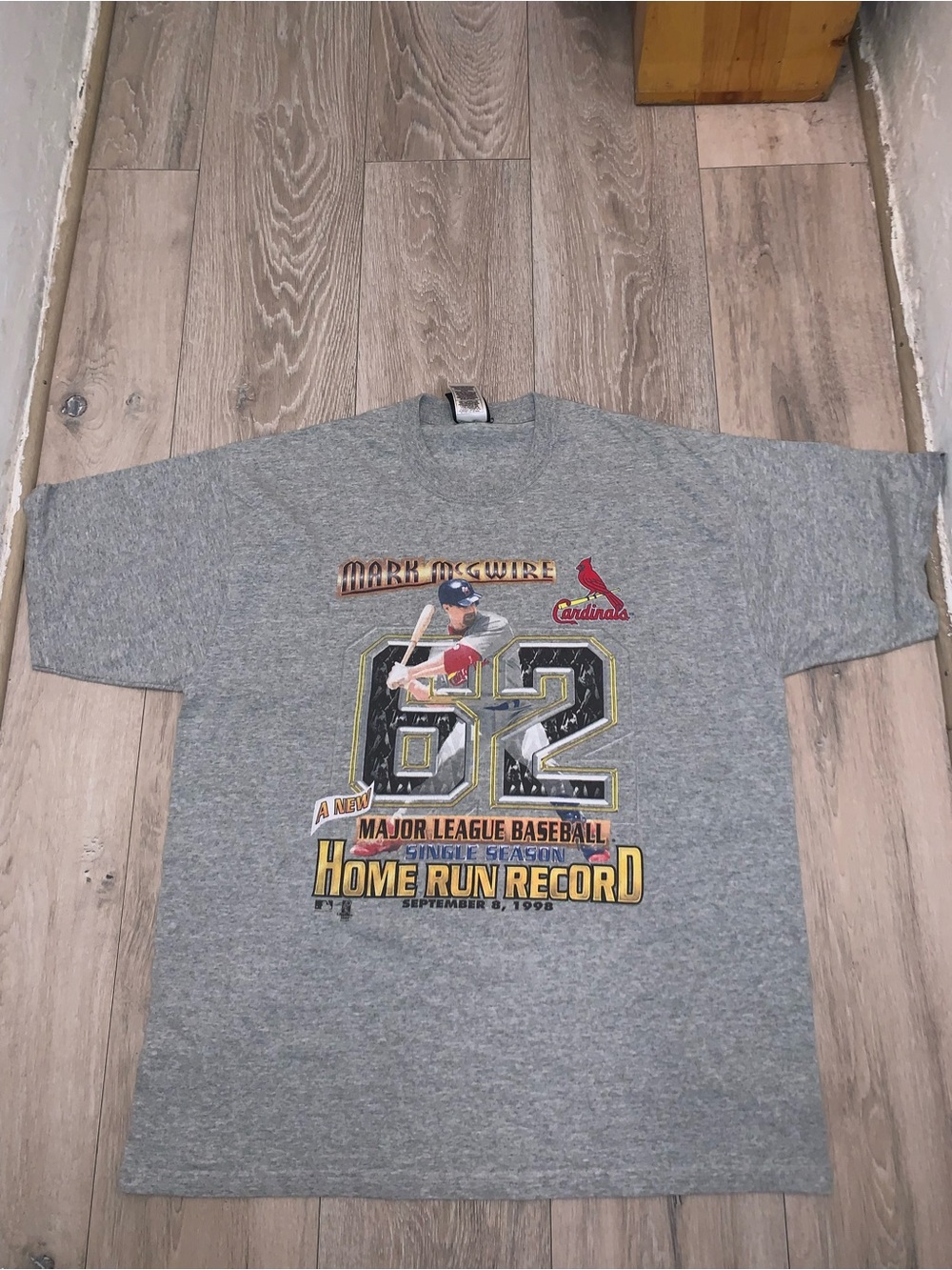 Vintage 1998 Mark McGwire St. Louis Cardinals 62nd Home Run T-Shirt Size; XLarge